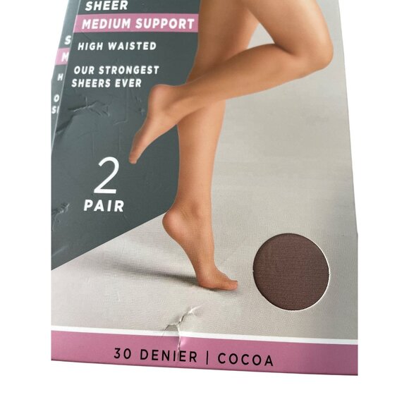Silk Impressions Pantyhose Size Medium Sheer Medium Support 2 Pair 30 Denier NEW - Picture 2 of 6